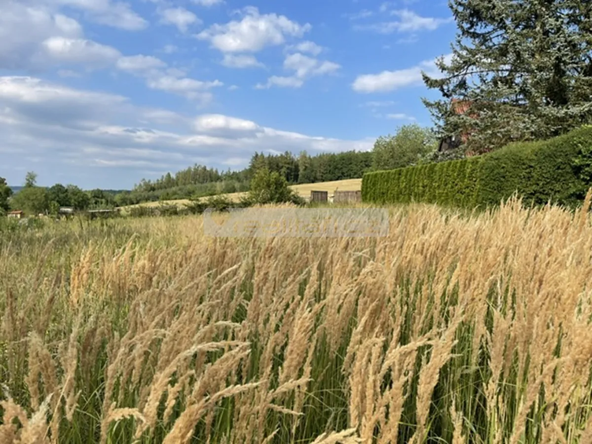Prodej stavebního pozemku 1185 m²